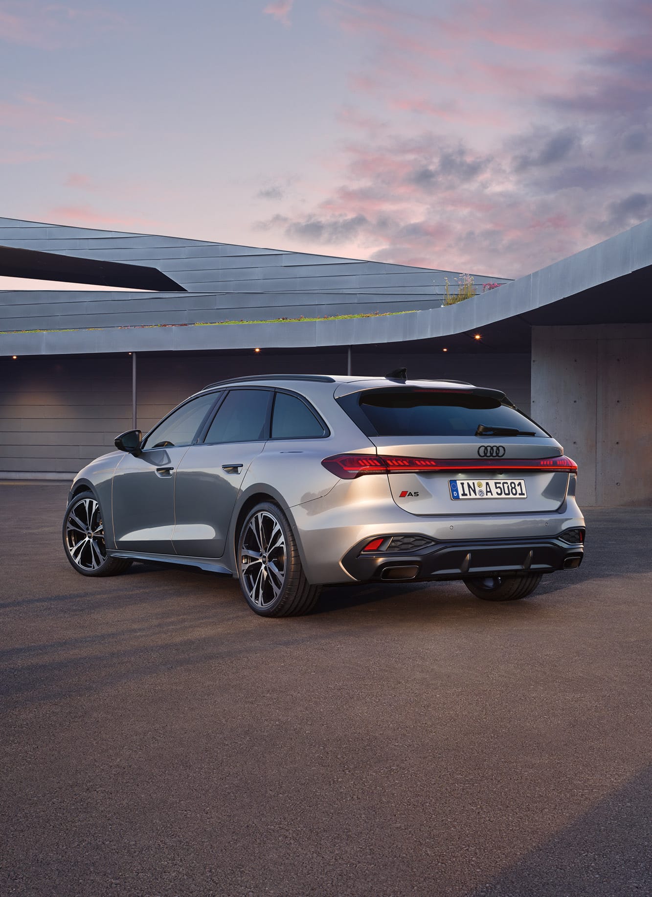 26-03-02_A5 Avant_Teaser Slider Card 640x880px.jpg