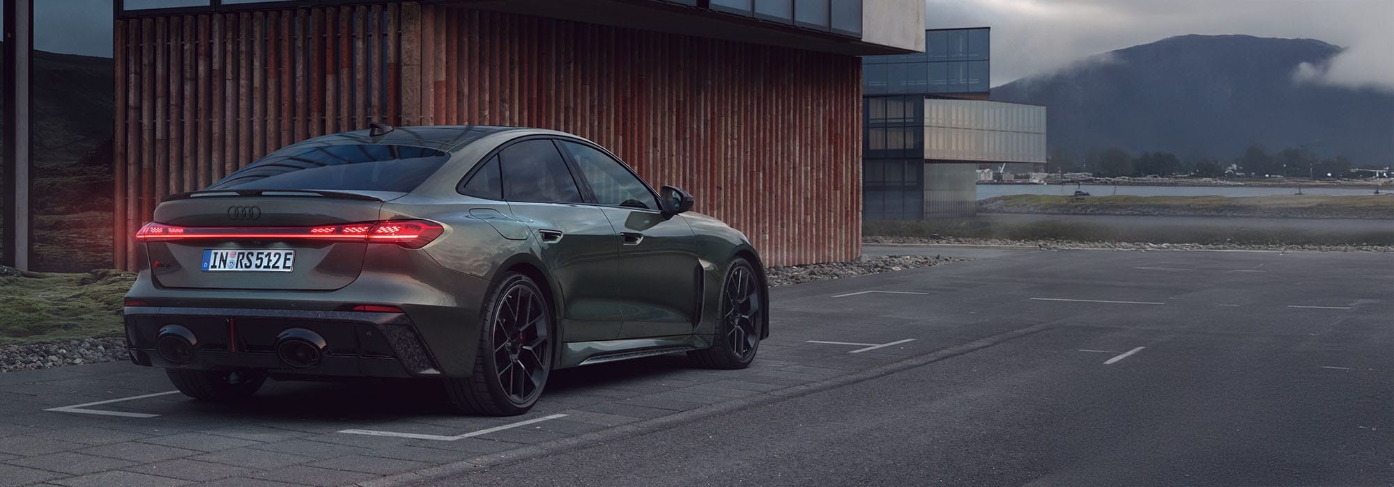 Die Audi RS5 Limousine 470 kW tiptronic